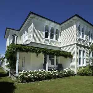charlotte-jane.top-hotels-christchurch.com/